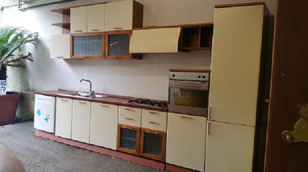 Arredo d'occasione cava de' tirreni vendiamo mobilio ... Subitoit arredamento usato