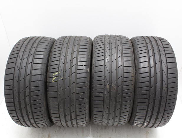 Pneumatici Contact GT8/Rally Schiuma Pre-incollati Neri 103mm 38 Shore - Scala 1/8