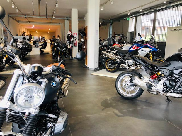 VALLI MOTORRAD SRL - Monza - Concessionaria ufficiale BMW Motorrad da ...