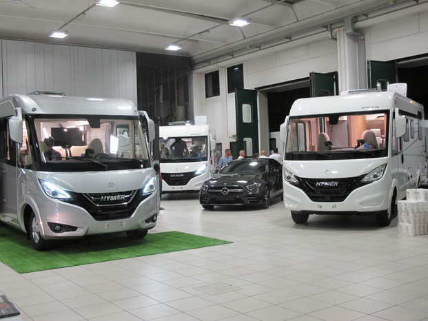 Italia Vr Vendita E Noleggio Camper Torino Druento Vendita Camper Nuovi E Usati Motorhome Subito Impresa