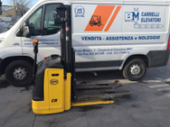 BM CARRELLI ELEVATORI logo