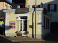 LIVING AGENZIA IMMOBILIARE S.N.C. DI BOTT MARISA logo